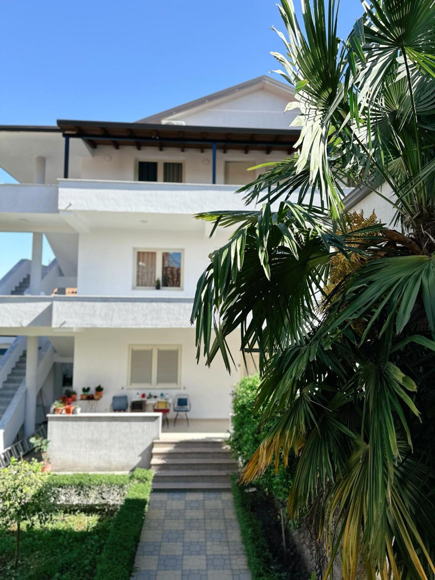 Js House Shkoder 1 Leilighet Eksteriør bilde